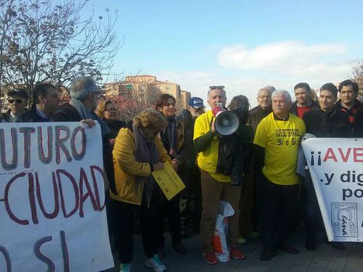 Marea Amarilla pide dimisiones por "34 meses de aislamiento ferroviario"