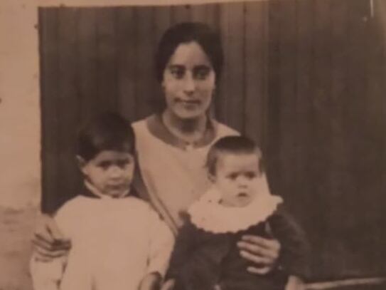 Mujer de Faustino Aguado Serrano