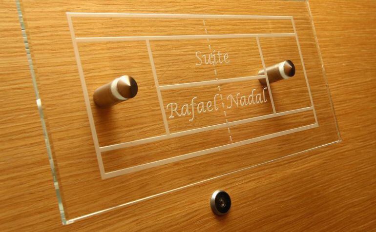 Placa en la puerta de la habitación Rafael Nadal del Monte-Carlo Bay Hotel & Resort