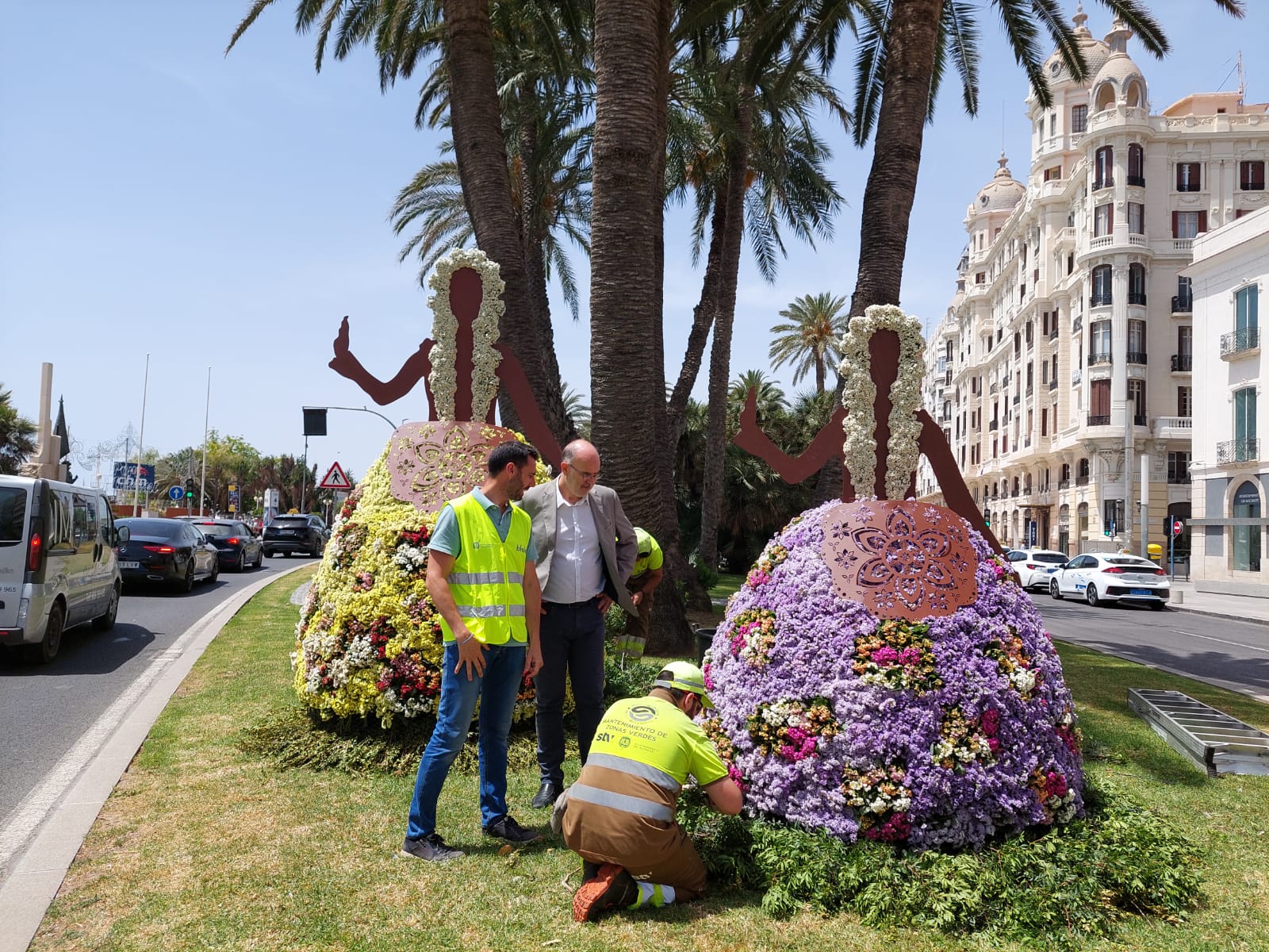 Belleas del Foc en flor en Alicante