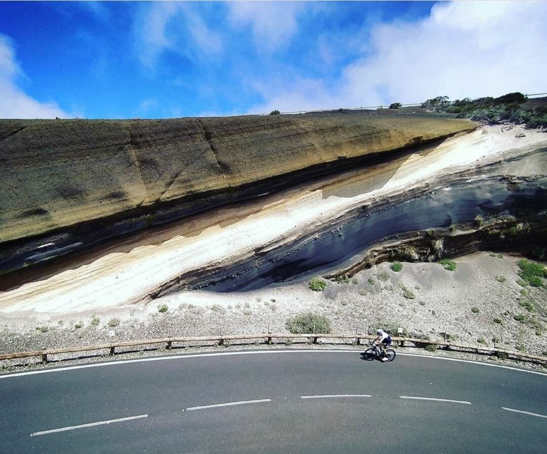 Chris Froome entrenando en el Teide -  redes