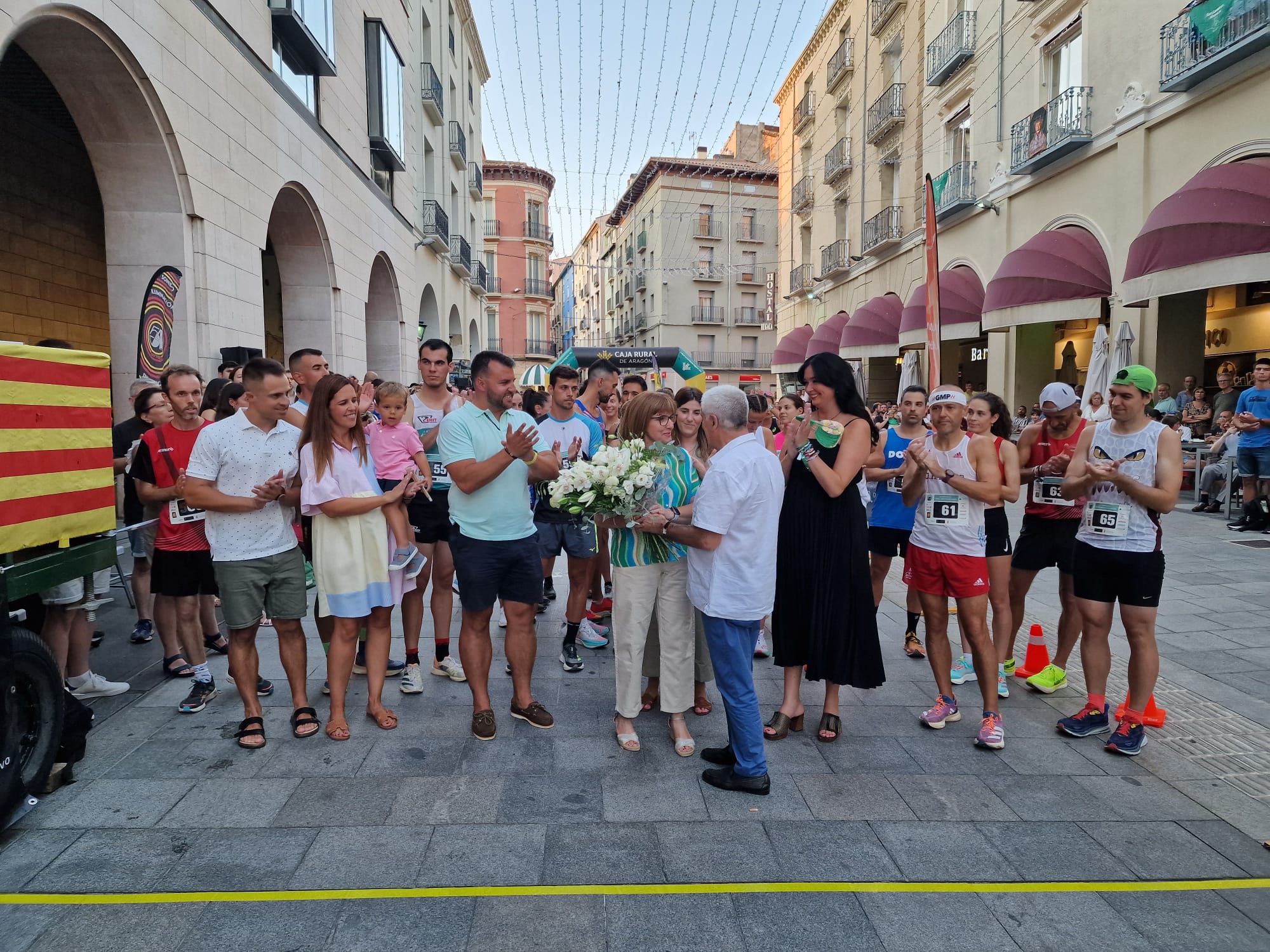 Antes de la salida se rindió homenaje a la familia de Antonio Gutiérrez