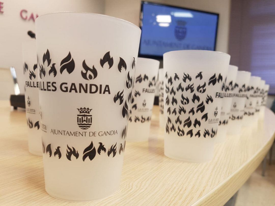 Vasos reciclables para la Crida de las Fallas de Gandia