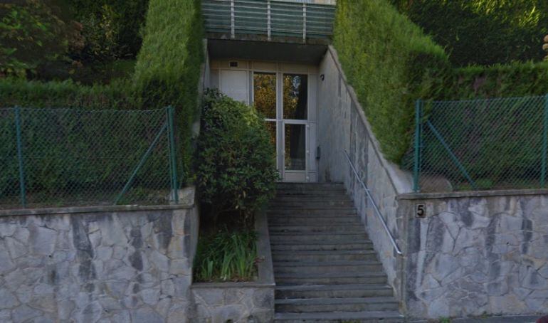 Los portales deberán ser visibles desde la calle y la calle visible desde el portal