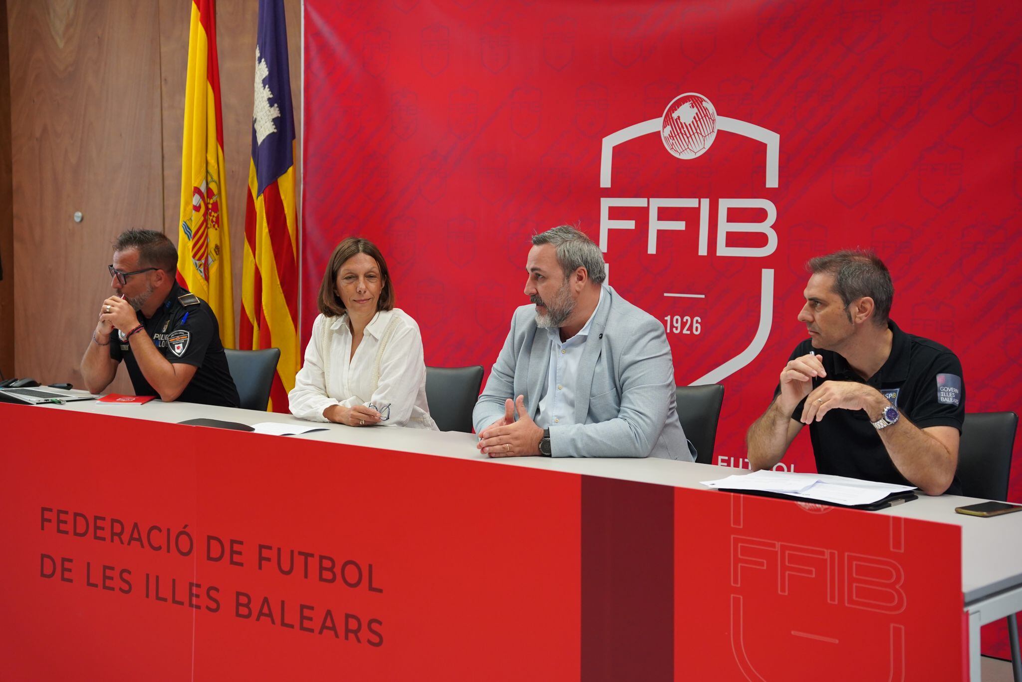 Policies tutors i la FFIB cerquen fòrmules per evitar la violència a l'esport base.