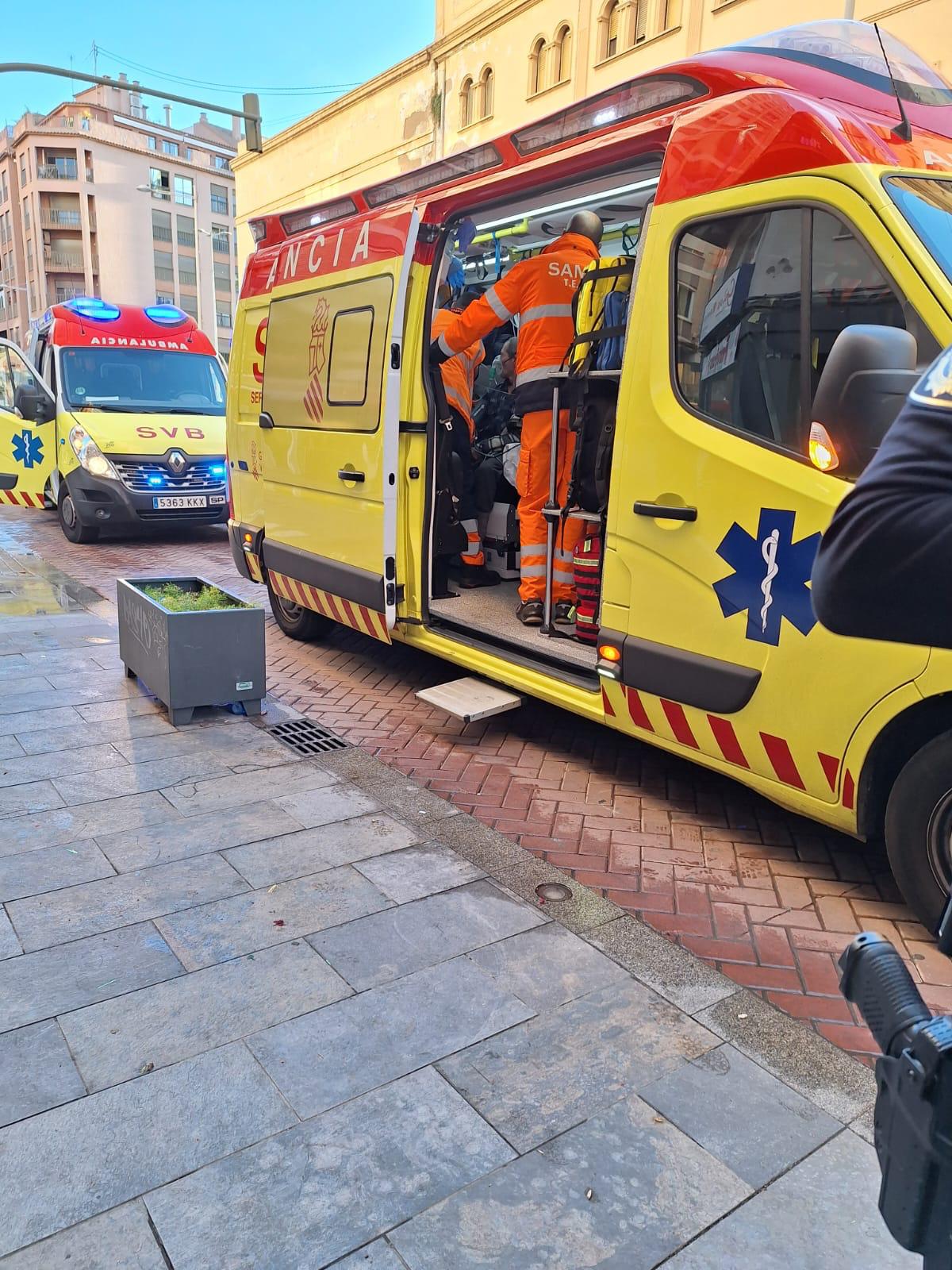 Hasta el lugar de los hechos se ha trasladado una unidad de soporte vital básico