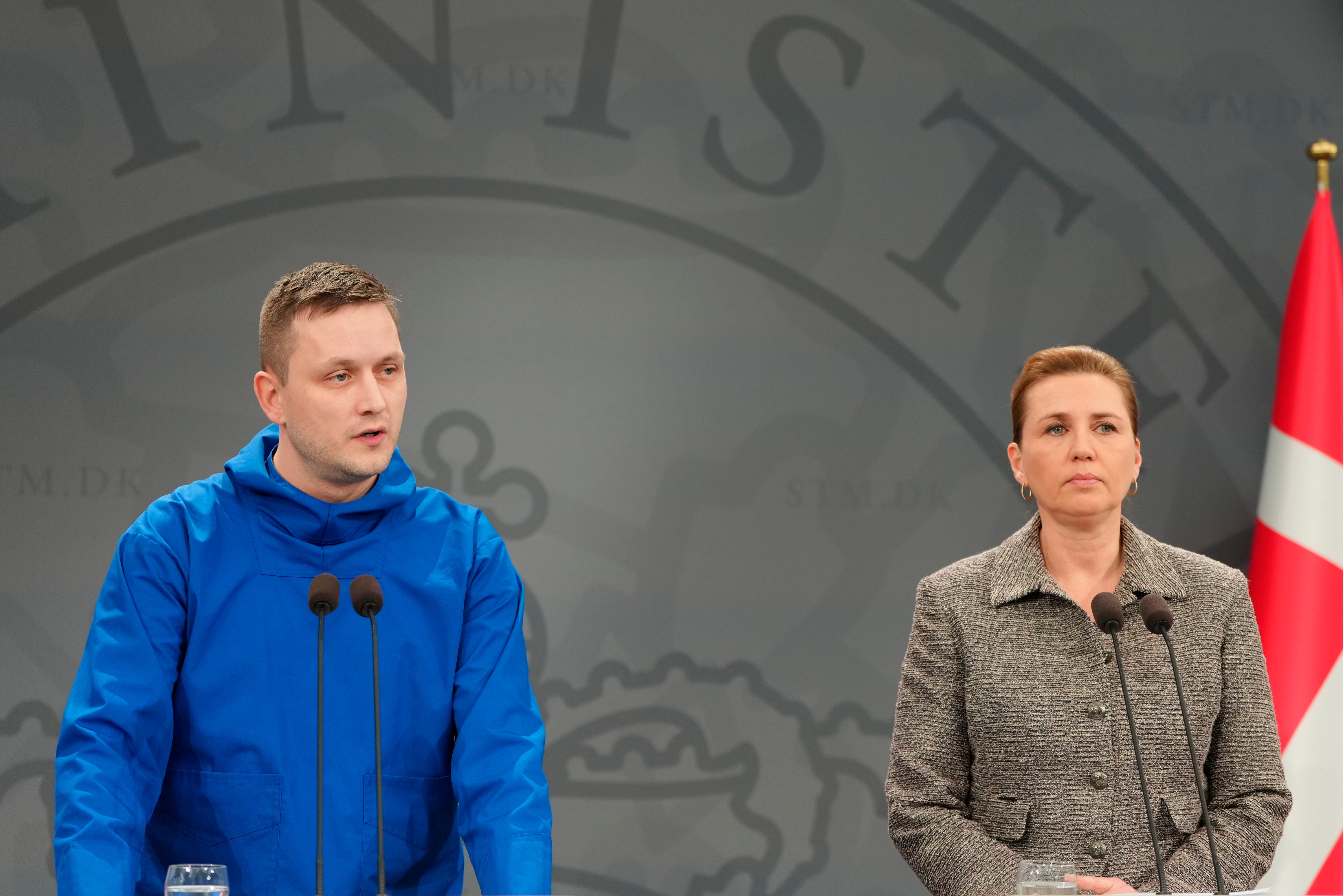 Un momento de la comparecencia conjunta del primer ministro de Groenlandia, Jens-Frederik Nielsen y la primera ministra danesa, Mette Frederiksen, este martes en Copenhague