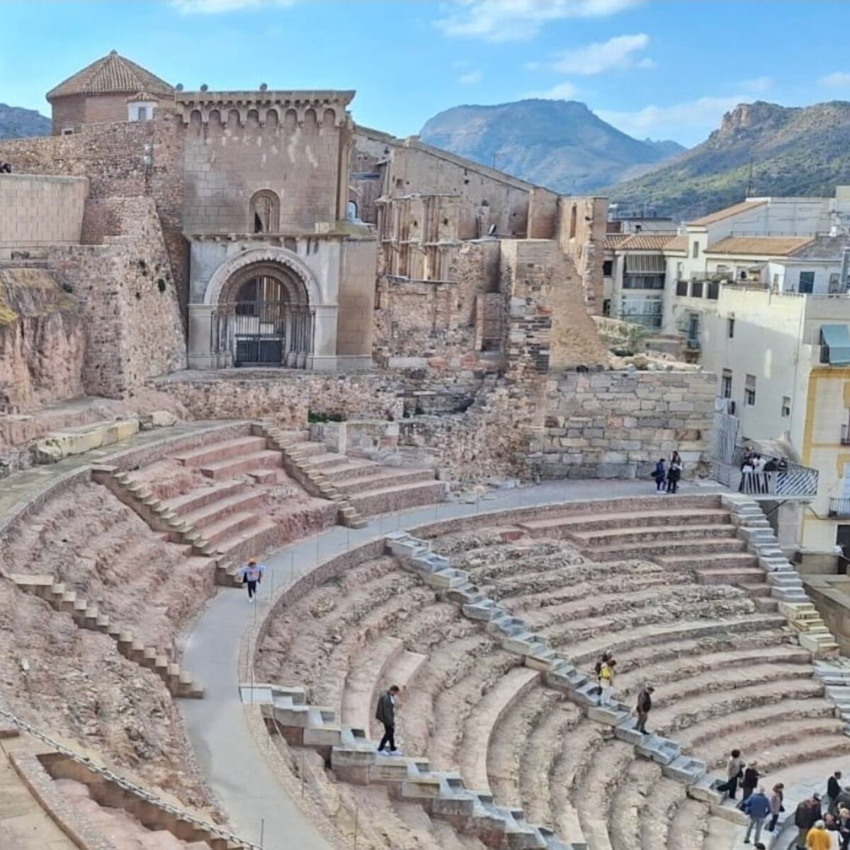 Tres empresas optan al proyecto de excavación y recuperación del pórtico del Teatro Romano de Cartagena