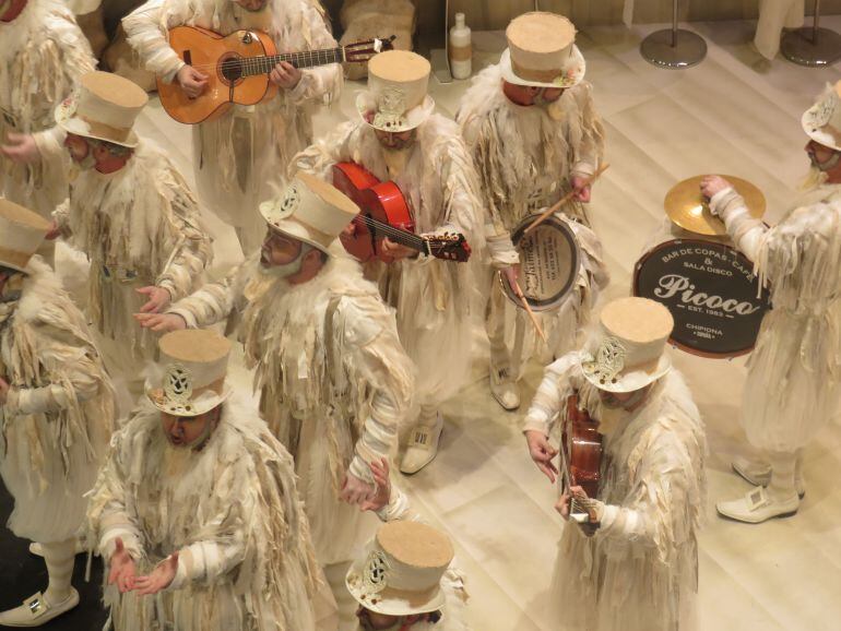 El almacén, la comparsa de Chipiona en el COAC 2018