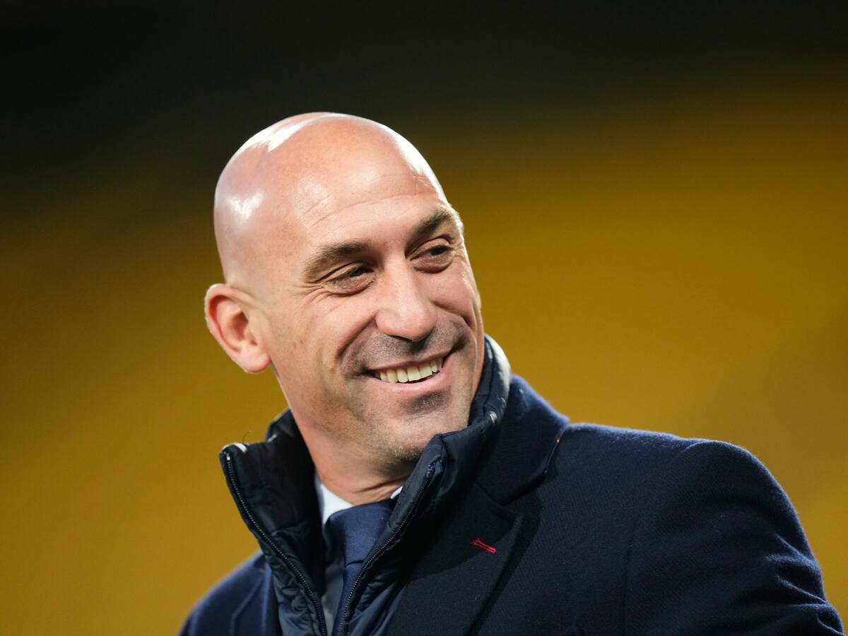 Luis Rubiales comunica a su equipo que presentará su dimisión este viernes