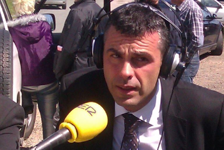 Santi Vila en una entrevista a Ràdio Girona.