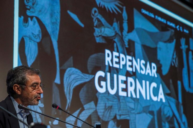 El director del Museo Reina Sofía, Manuel Borja-Villel, presenta &#039;Repensar Guernica&#039;, un fondo documental con cerca de 2000 archivos relacionados con el cuadro