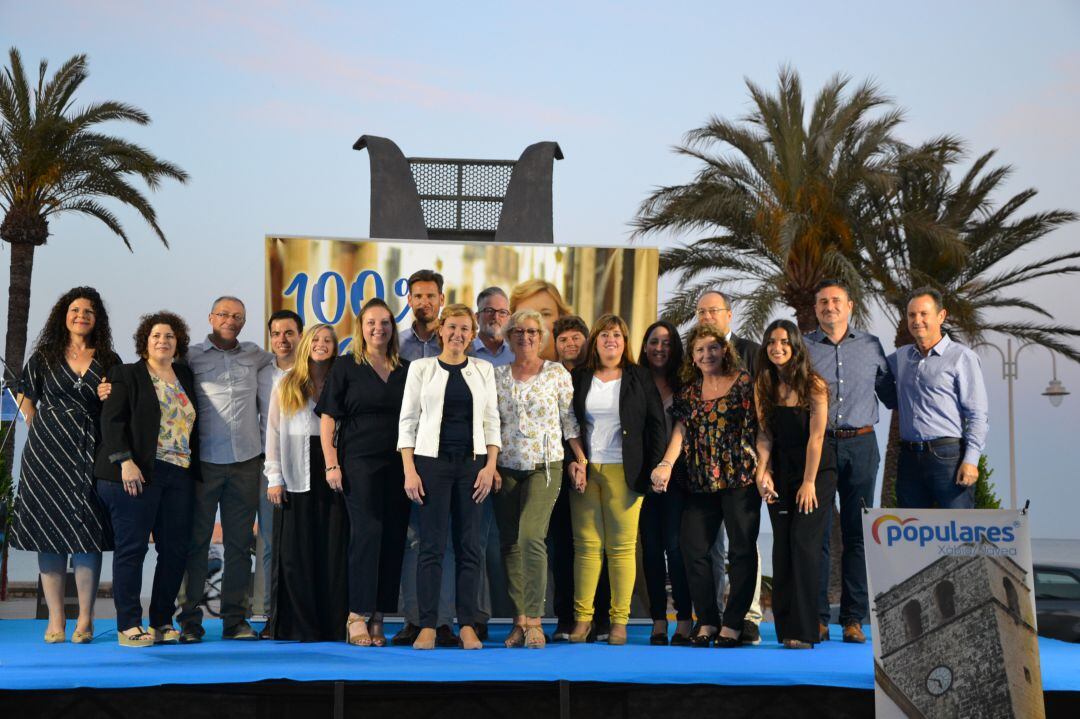 Presentación de la candidatura del PP de Xàbia, encabezada por Rosa Cardona.