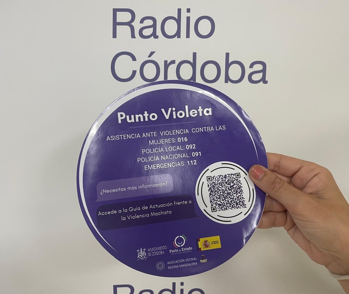Uno de los puntos violeta distribuidos a la ciudad.