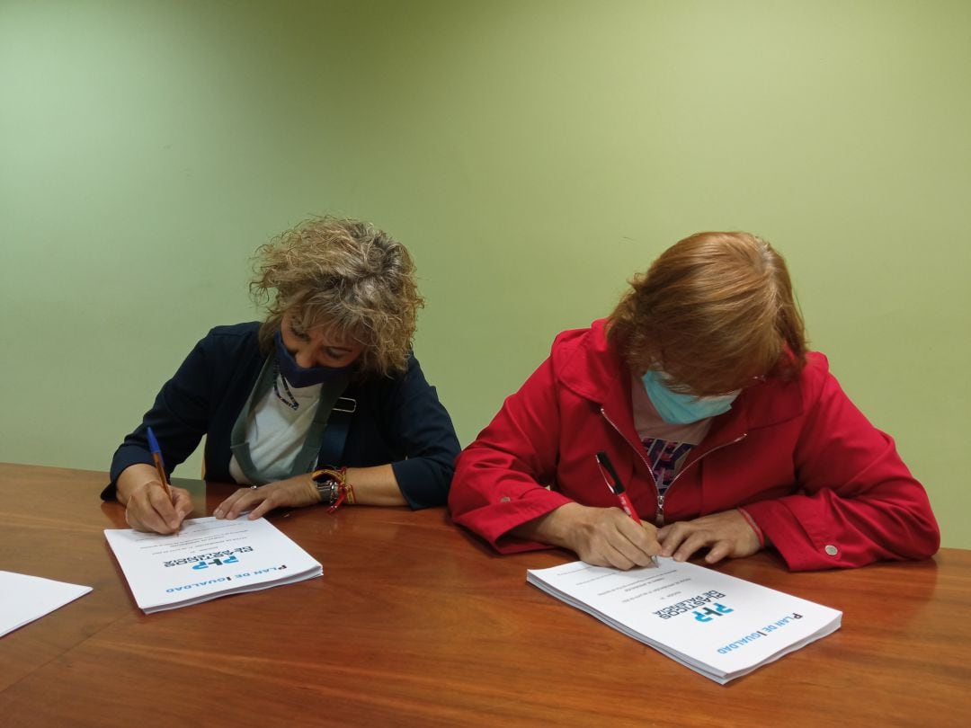 CCOO firma el primer plan de igualdad de Plásticos de Palencia