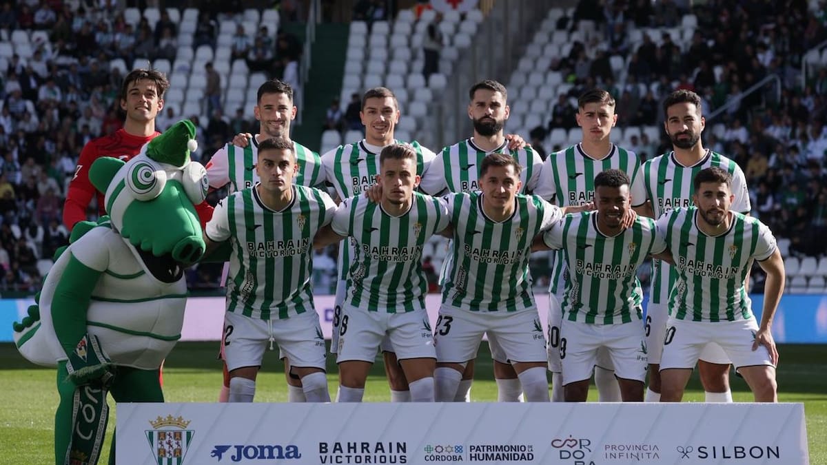 Un Córdoba sin fútbol sigue decepcionando y no es capaz de ganar un Éibar que no tiró a puerta