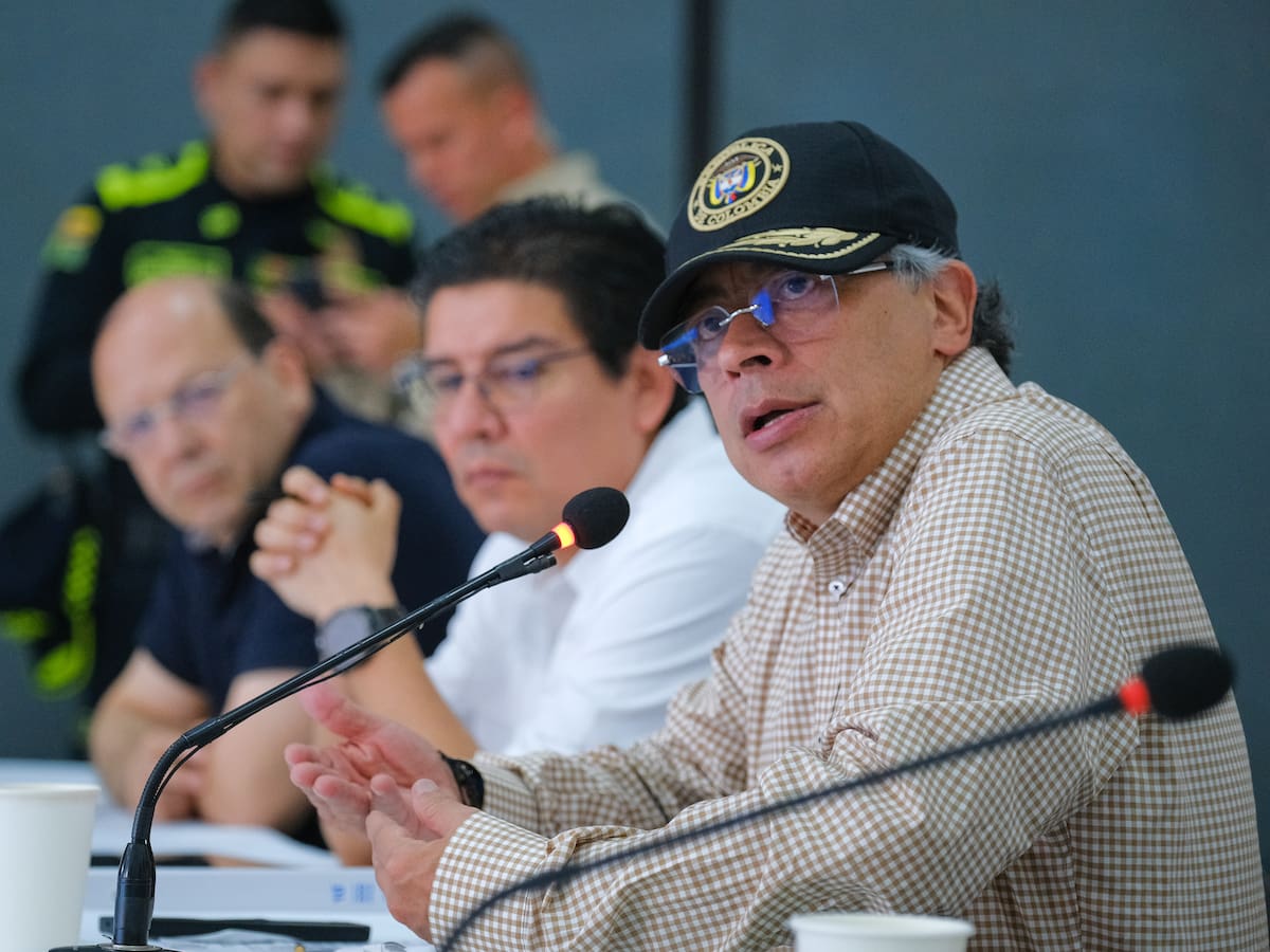 Petro retira del cargo a un general al que acusa de intentar sabotear su reunión con Trump
