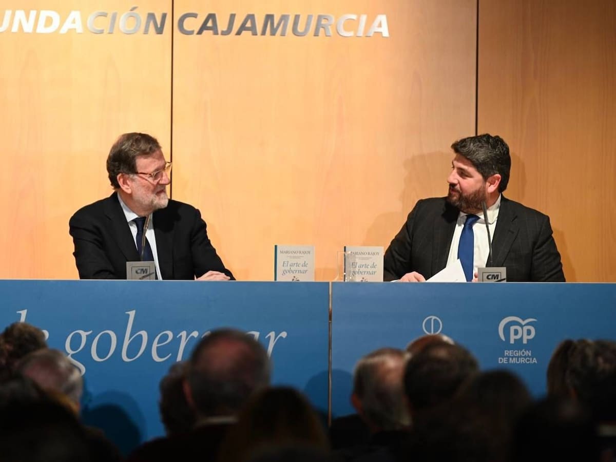 Rajoy alerta en Murcia de que la regularización de inmigrantes generará “un efecto llamada colosal”
