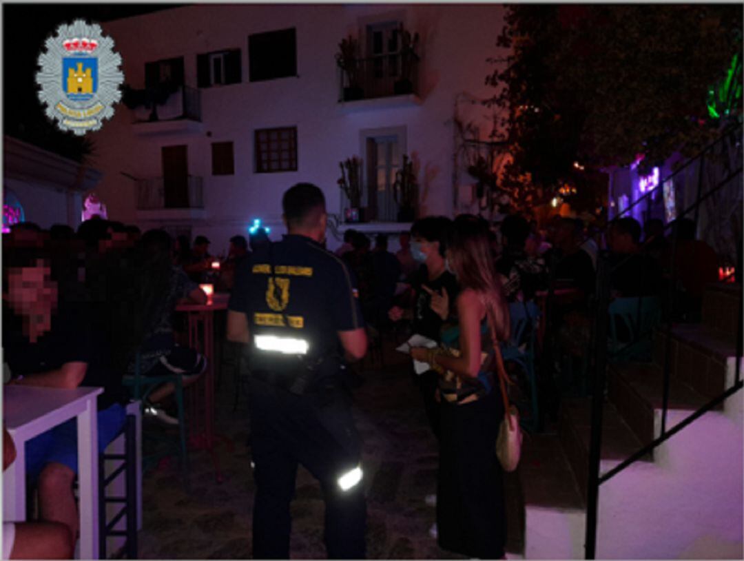 Imagen de archivo de un operativo nocturno de la Policía Local