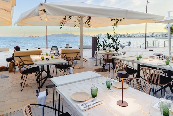 Imagen de la terraza del restaurante Ciento Ochenta