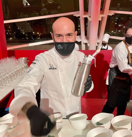 Raul Resino con la espuma de galeras