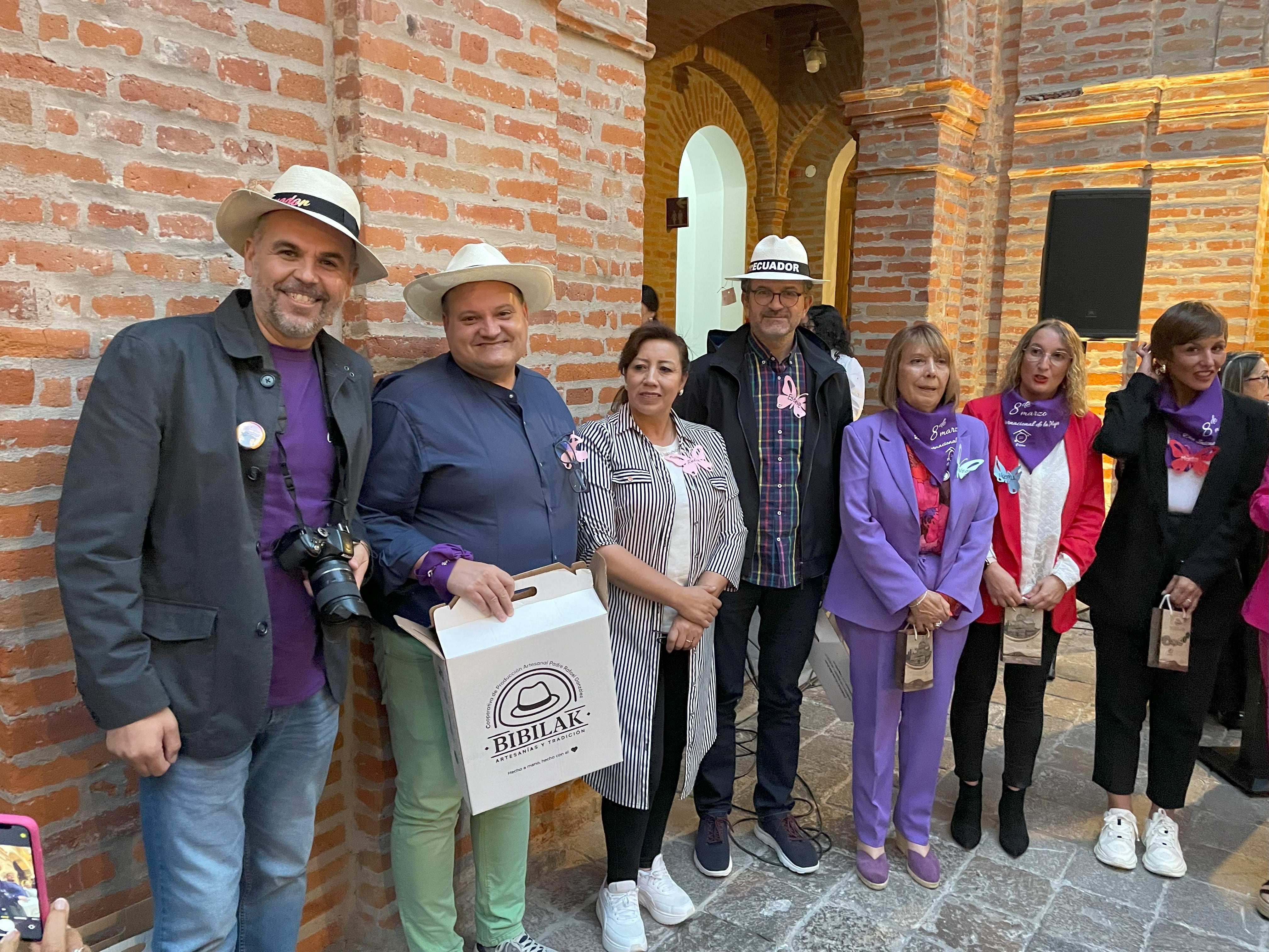 Mario con técnicos de Fons Valencia y delegación Comunidad Valenciana.