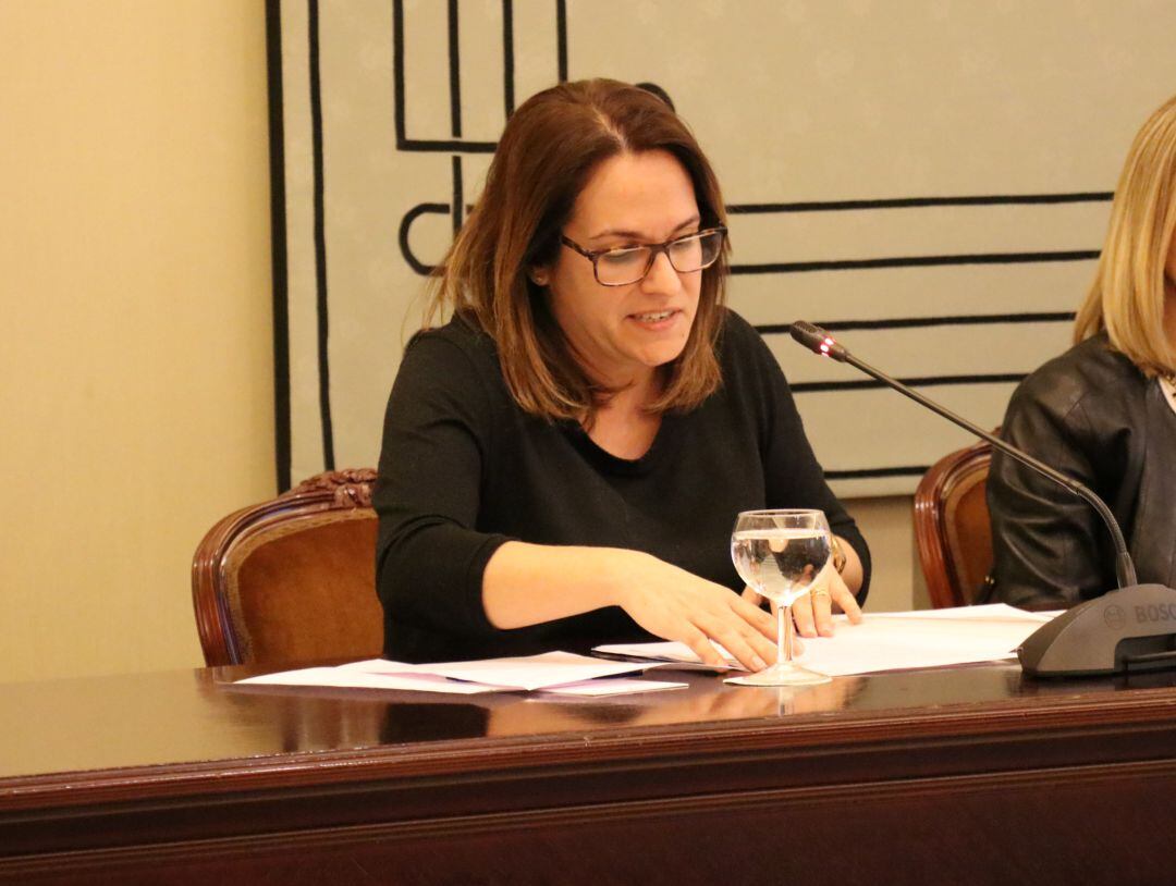 La presidenta de la primera institució menorquina Debat dels Consells