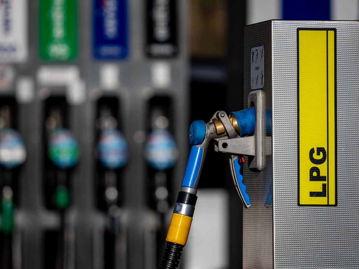 Reducciones de impuestos, topes de precios, impulso al teletrabajo o límite a la calefacción: todas las medidas aprobadas para frenar la subida de precios energéticos