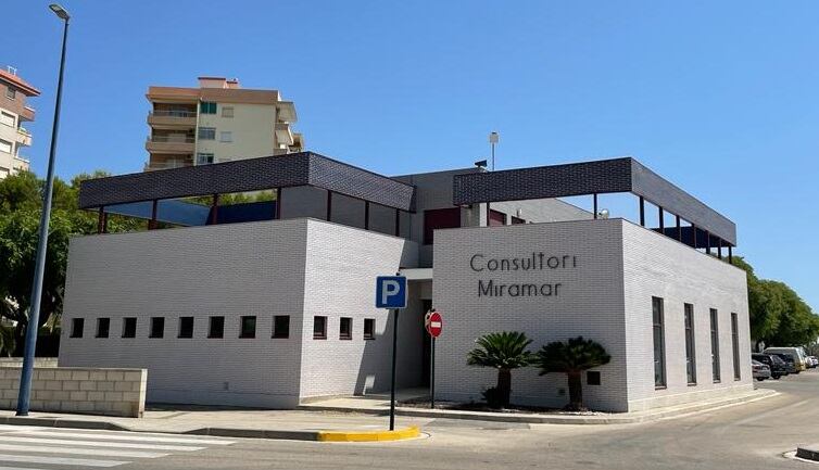 Consultorio en la playa de Miramar