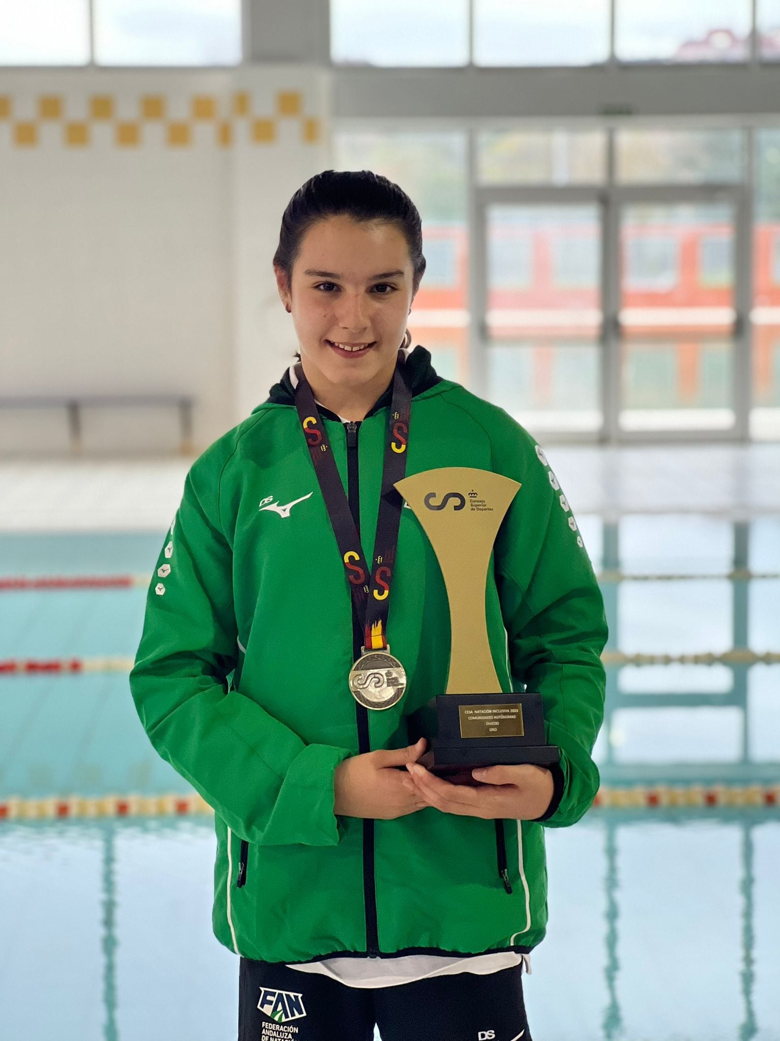 Nadadoras jiennense campeonas de España en natación inclusiva escolar con la Selección Andaluza