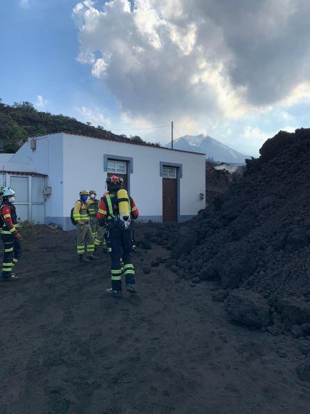 Los efectivos malagueños soportan las largas jornadas de trabajo que realizan que oscilan entre las 12 y 15 horas diarias