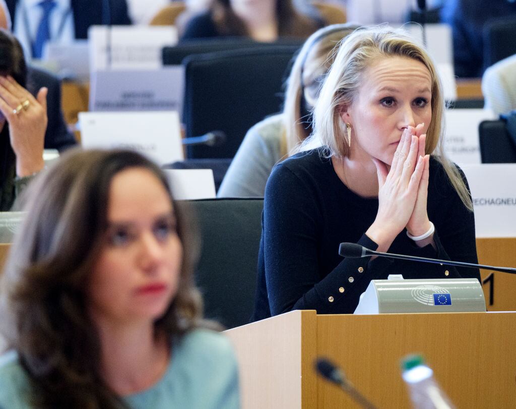 Marion Le Pen, sobrina del fallecido líder ultraderechista francés Jean-Marie Le Pen, en el Parlamento Europeo.