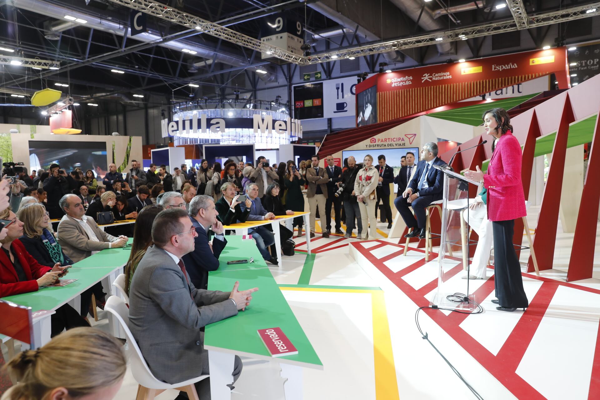 La ministra Reyes Maroto en la presentación de los preparativos de la VII Conferencia Mundial de Enoturismo de la OMT