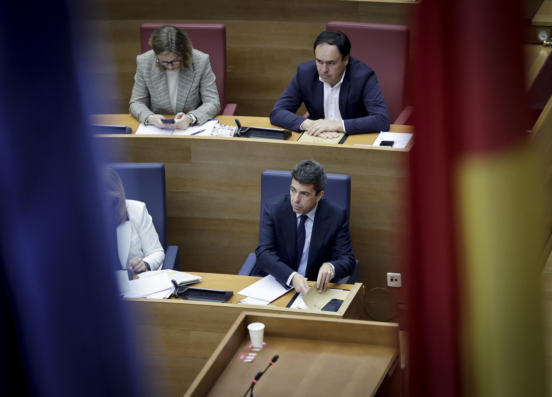 El &#039;president&#039; Carlos Mazón en el pleno de Les Corts