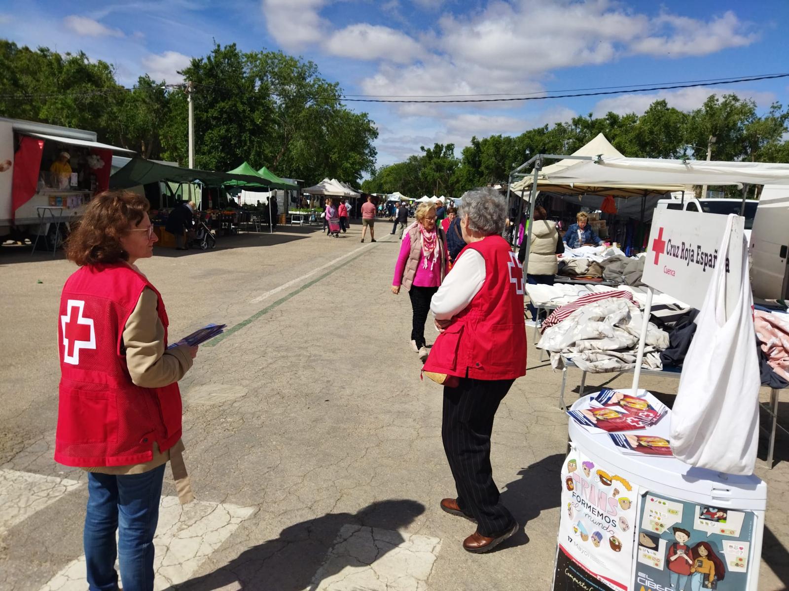 Cruz Roja Cuenca  informando sobre eficiencia energética en el mercado