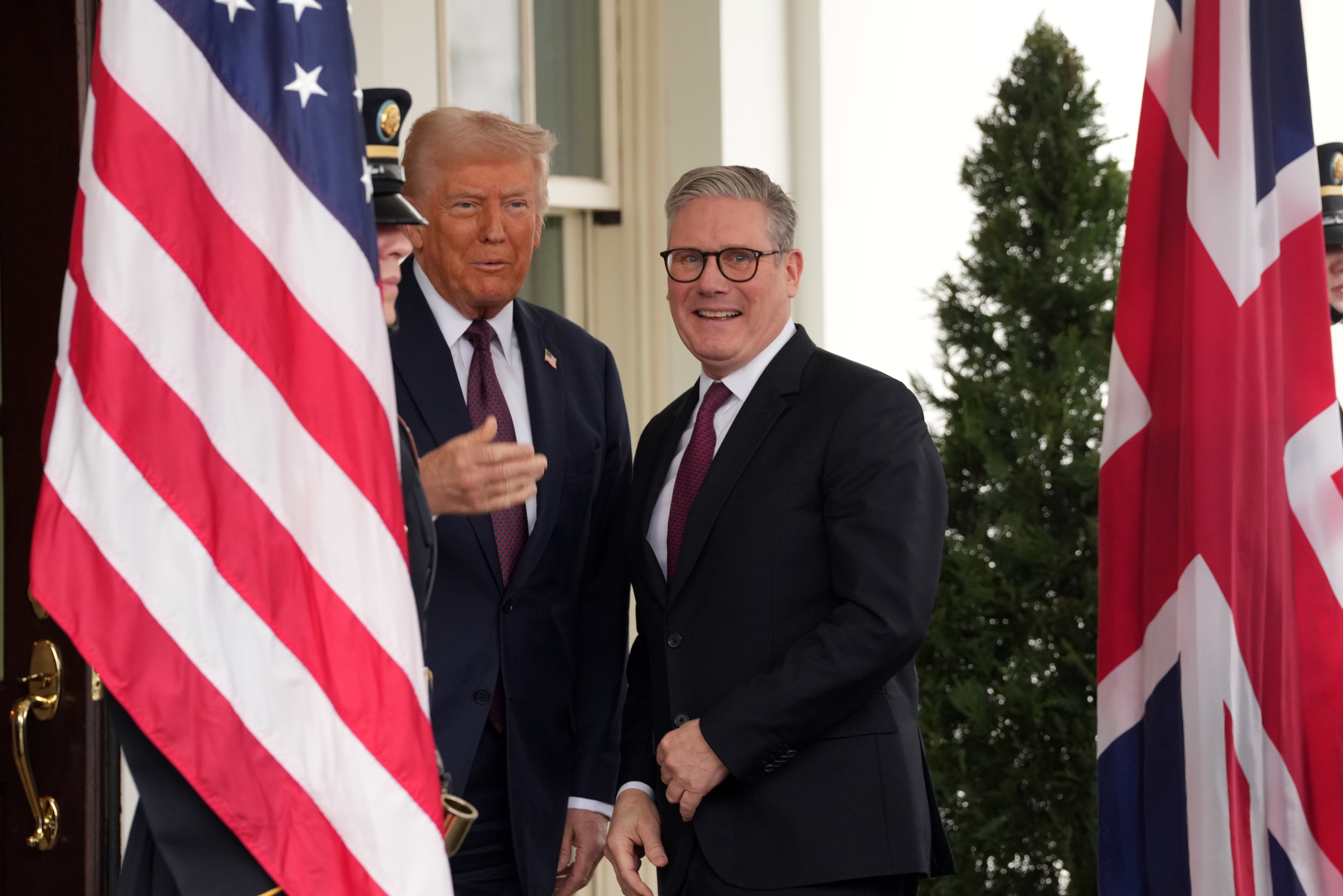 El presidente de Estados Unidos, Donald Trump, recibe al primer ministro británico, Keir Starmer