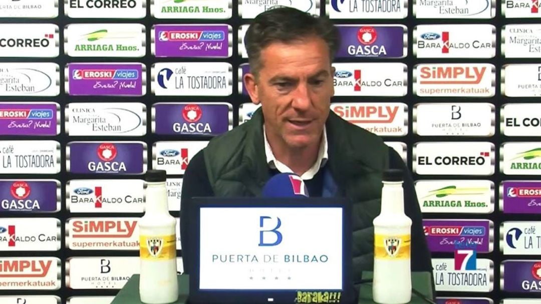 Aitor Larrazabal, entrenador de Barakaldo