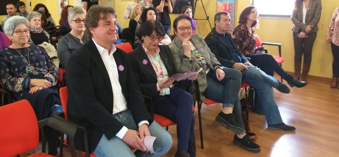 La Secretaria de Estado para la Igualdad, el alcalde de Fuenlabrada y la directora del Instituto de la Mujer han participado en los actos de la Semana de la Mujer.