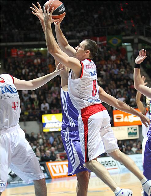 El TAU endosa al Madrid su tercera derrota consecutiva