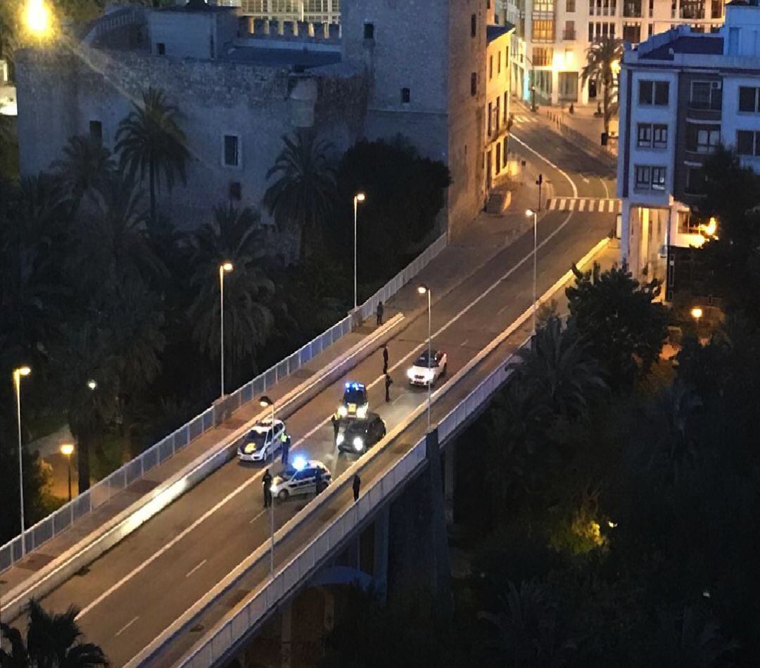 Control policial ayer en el Puente de Altamira