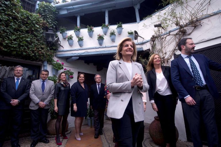 La ministra de Empleo y Seguridad Social, Fátima Báñez, presidio hoy en Córdoba, el almuerzo organizado por el Foro de Mujeres Empresarias y Profesionales