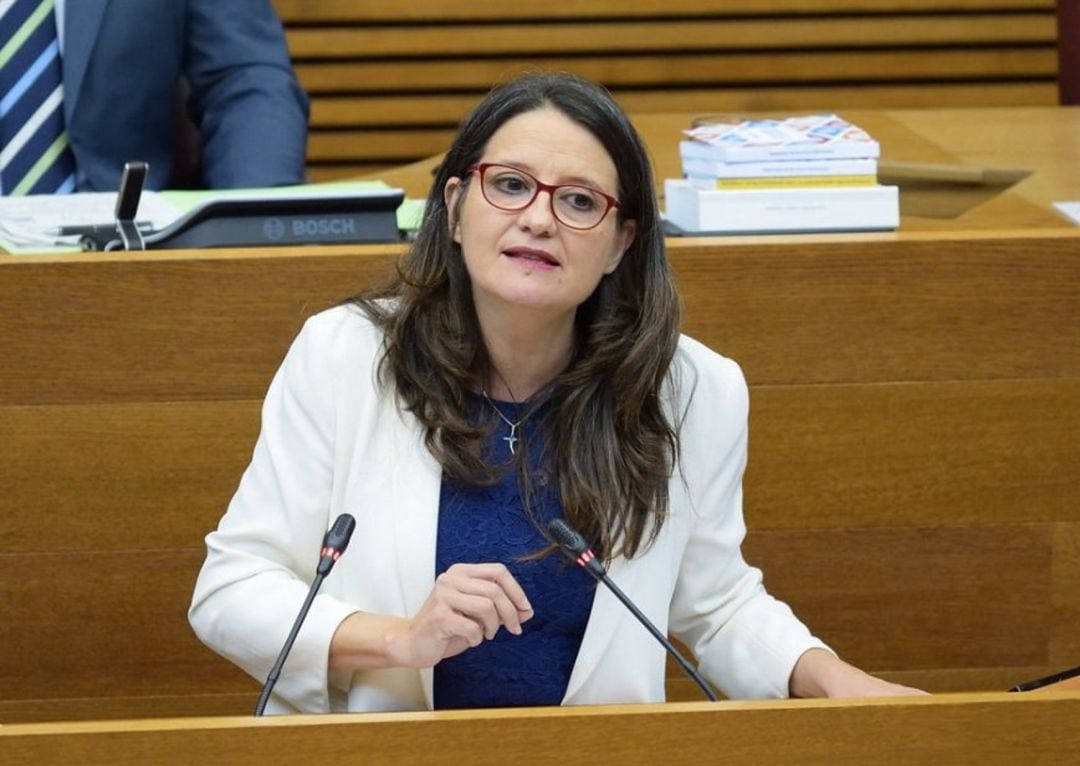 Mónica Oltra en una imagen de archivo en la tribuna de les Corts