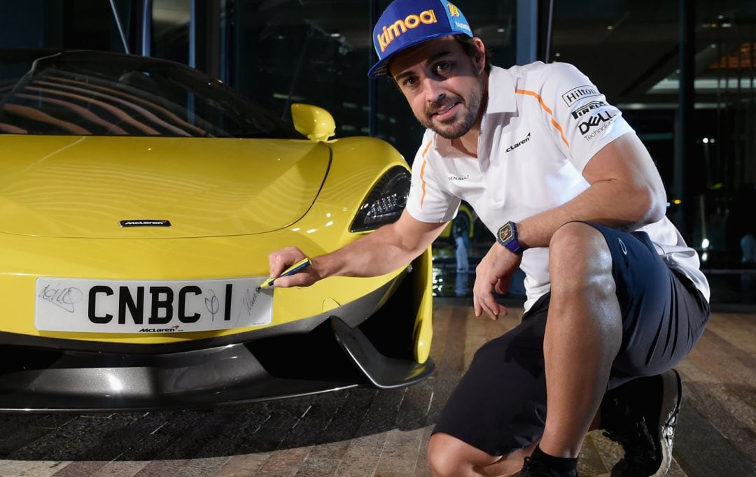 Fernando Alonso, en un acto promocional en Abu Dabi.