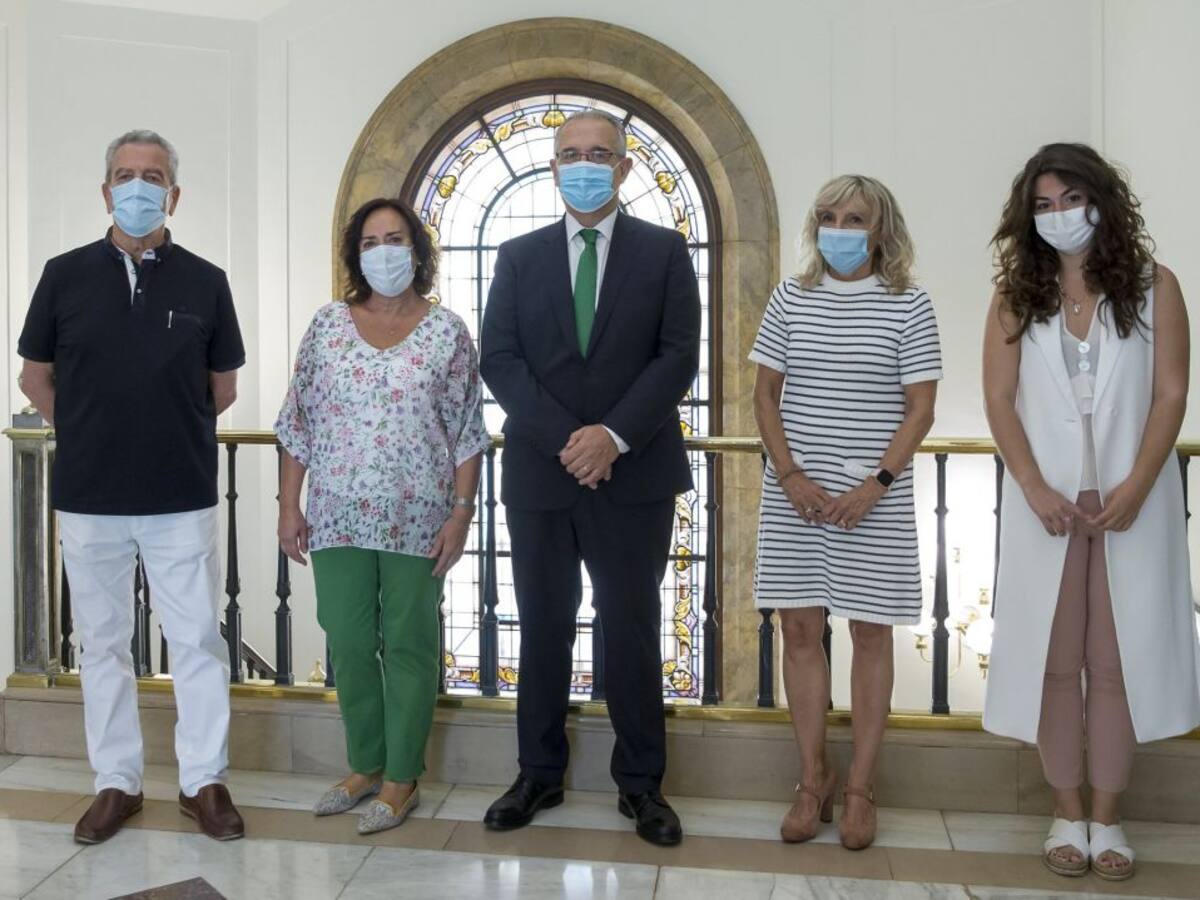 Teléfono de la Esperanza y Ayuntamiento de Pamplona desarrollan un programa de apoyo psicológico para mayores