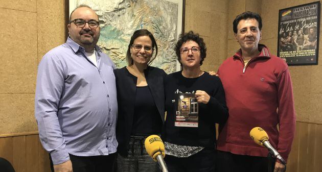 Sergio Gisbert, Naya González, Mari Mar Resusta y Gonzalo Galán en los estudios de SER Cuenca.