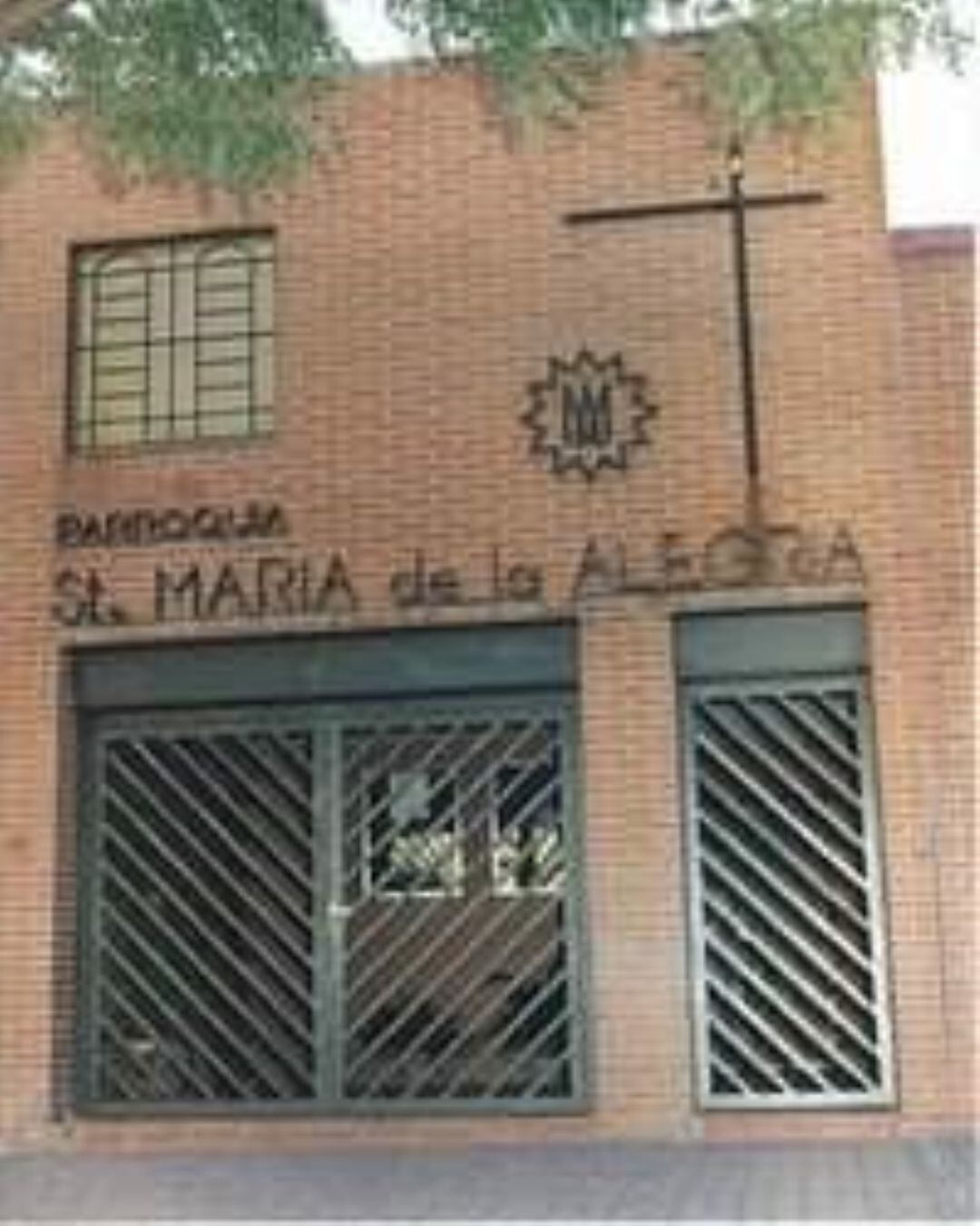 Fachada de la Parroquia de Santa María de la Alegría de Móstoles