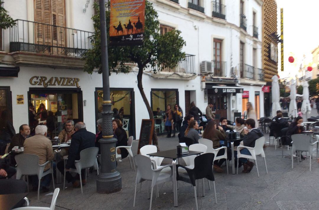 Una de las terrazas del centro de Jerez