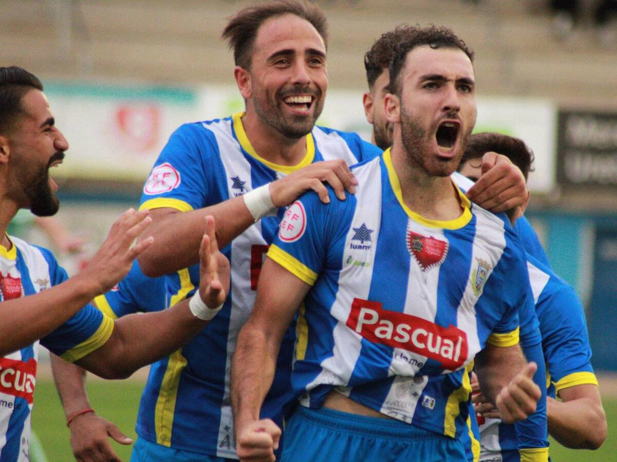 Triunfo de raza en el estreno (2-1)