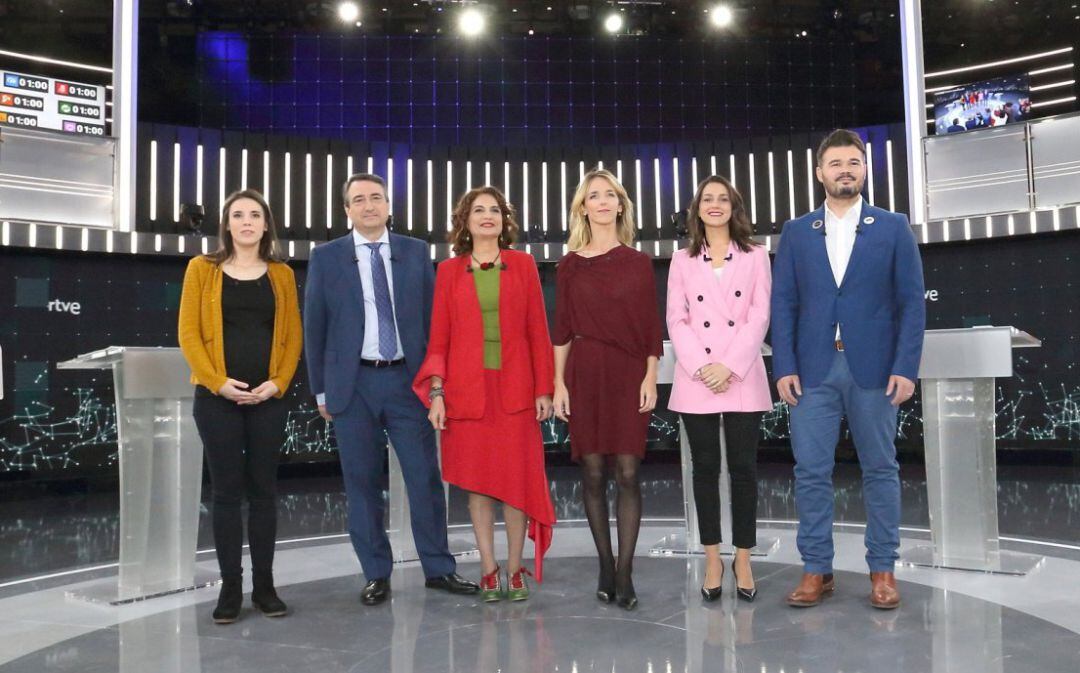 La reforma de los delitos sexuales ha eclipsado esta noche el bloque dedicado a la política social dentro del debate a seis celebrado en TVE cuando la cabeza de lista del PP por Barcelona, Cayetana Álvarez de Toledo, ha cuestionado que todo lo que no sea un sí es un no, tal y como plantea la reforma socialista. La respuesta más contundente a esta afirmación ha llegado de la mano de la número dos de Unidas Podemos por Madrid, Irene Montero, que le ha reprochado que "ponga en duda" cuándo se viola a una mujer.