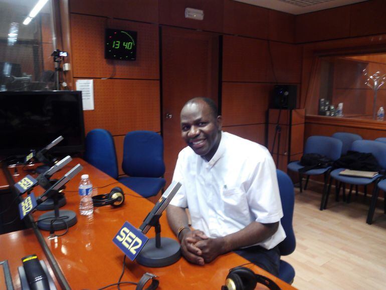 Faustino Nguema, durante Hoy por Hoy Zaragoza